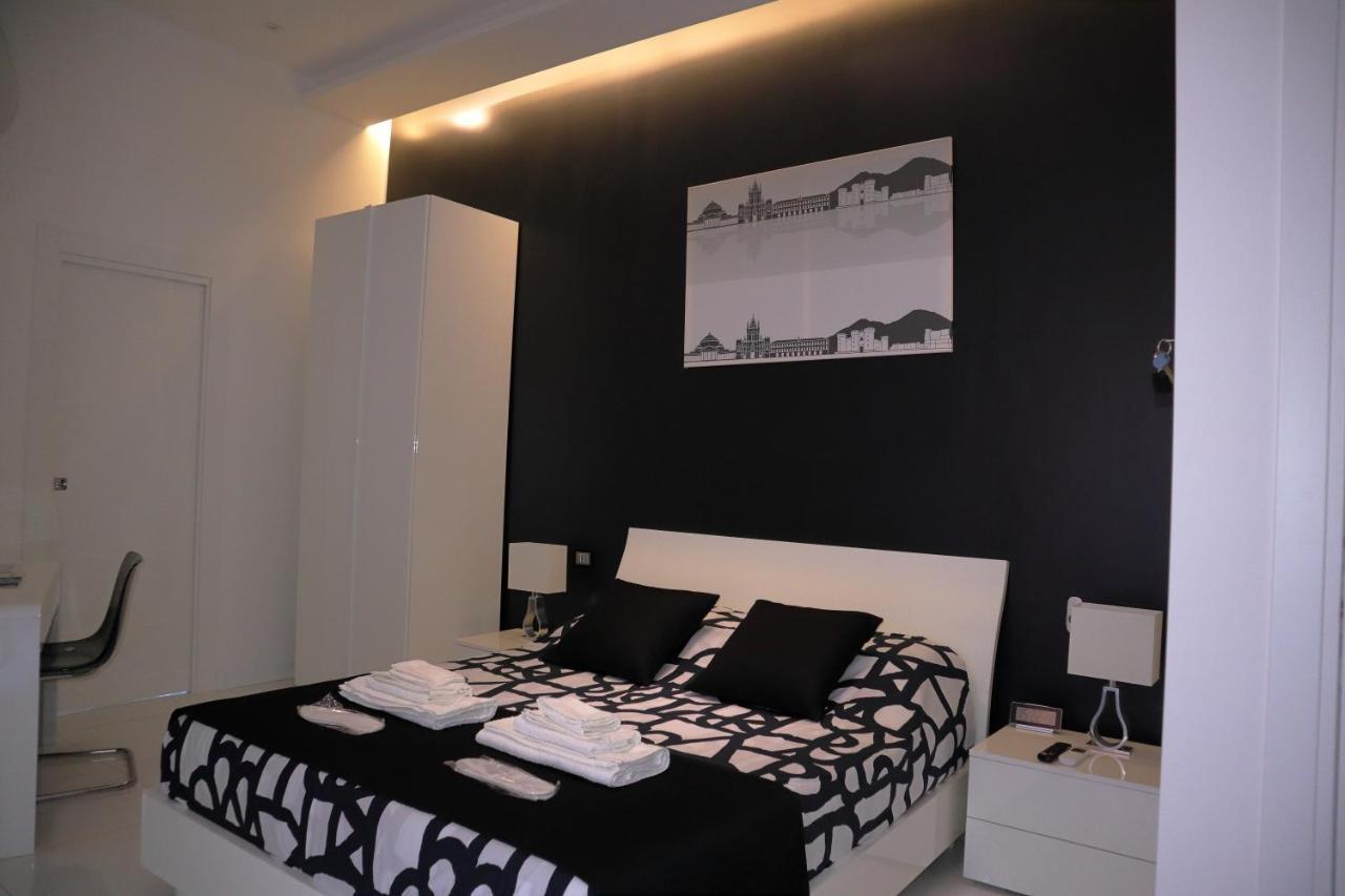 Rettifilo 201 Exclusive Rooms Naples Exterior photo