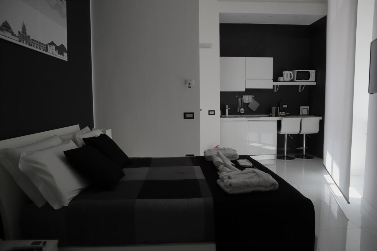 Rettifilo 201 Exclusive Rooms Naples Exterior photo