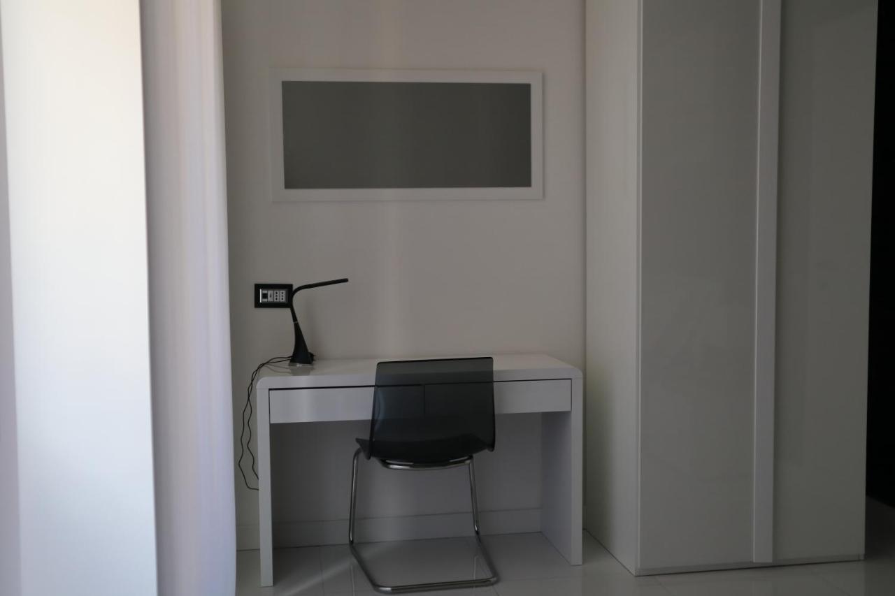 Rettifilo 201 Exclusive Rooms Naples Exterior photo