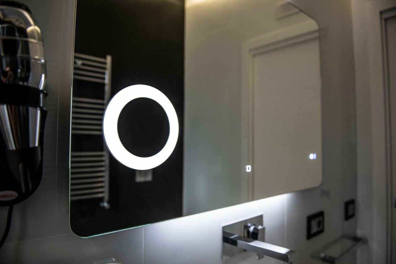Rettifilo 201 Exclusive Rooms Naples Exterior photo